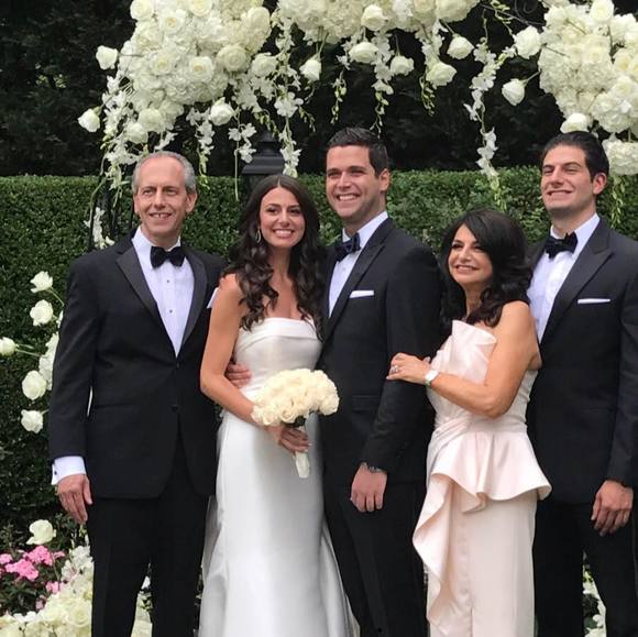 Meet your Posher, Debby - Picture 1 of 1